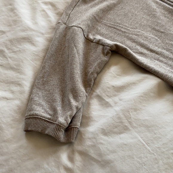 Short sleeved zip up sweatshirt - Picture 2 of 4